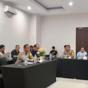 Hadiri Rakor Persiapan Debat Terbuka Paslon Pilkada, Kabag OPS Polres Bima Ingatkan Paslon Tertibkan Pendukung