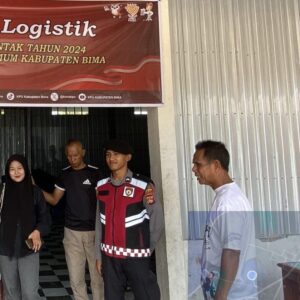 Pastikan Keamanan Kantor KPU, Bawaslu dan Gudang Logistik KPU Satgas Preventif OMP Polres Bima Laksanakan Patroli Rutin