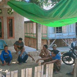 Cooling Sistem, Bhabinkamtibmas Polsek Donggo Sosialisasi Pilkada Damai dan Jaga Kerukunan