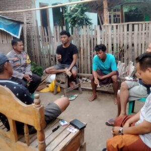 Menyongsong Pilkada Sejuk dan Damai Bhabinkamtibmas Polsek Monta Rutin Laksanakan Cooling System