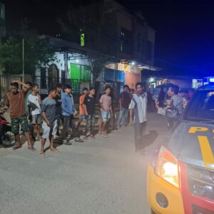 Masa Tenang Pilkada, Patroli Dialogis Polsek Woha Sampaikan Himbauan Kamtibmas