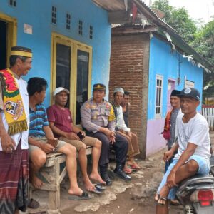 Sat Binmas Polres Bima Kota Gelar Kegiatan Jumat Curhat di Desa Maria
