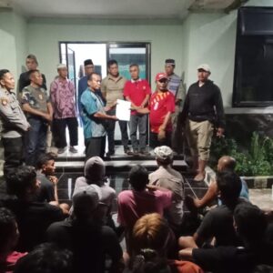 Polsek Monta Menerima Penyerahan Para Terduga Pelaku Judi Sabung Ayam dan Barang Bukti 31 Unit SPM Yang Diamankan Koramil Monta