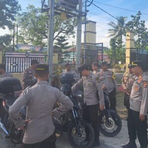 Tingkatkan Kualitas Pelayanan Bhabinkamtibmas, Sat Binmas Polres Bima Cek Sarana dan Prasarana di Mapolsek Woha