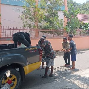 Team Opsnal Polsek Rasana’e Barat Amankan Pencuri Pintu Tralis di Gudang Semen