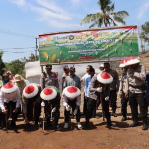 Polres Bima Kota Dukung Swasembada Pangan Nasional Lewat Penanaman Jagung Serentak Kuartal IV