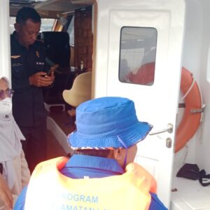 Tim Gabungan Awasi Pelanggaran di Perairan Sape