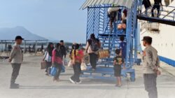 Polsek Kawasan Pelabuhan Laut Bima Amankan Embarkasi dan Debarkasi KM. BINAIYA